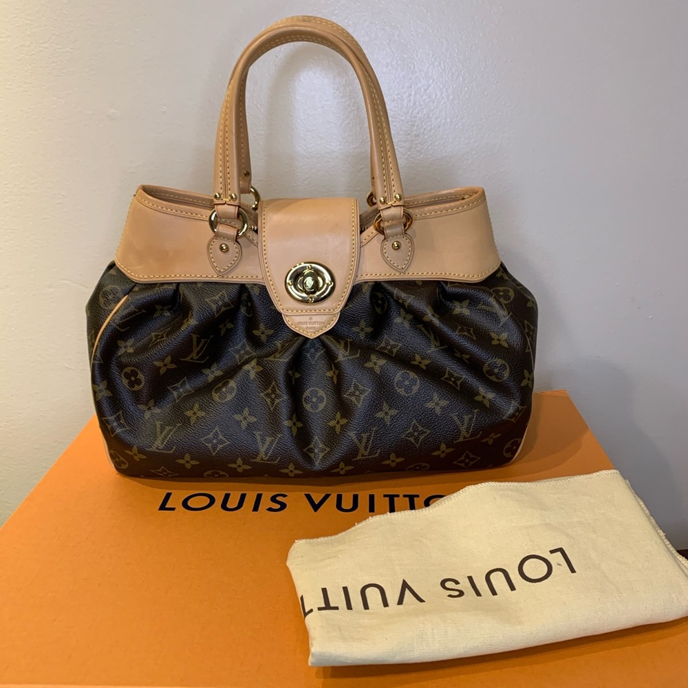 ❌SOLD❌Mint Condition Louis Vuitton Boetie Bag with Box and Dustbag